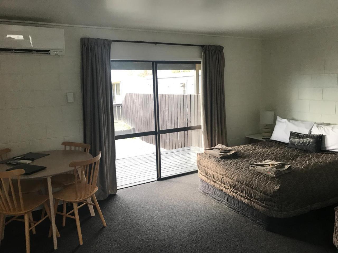 פיירלי Mackenzie Motels מראה חיצוני תמונה